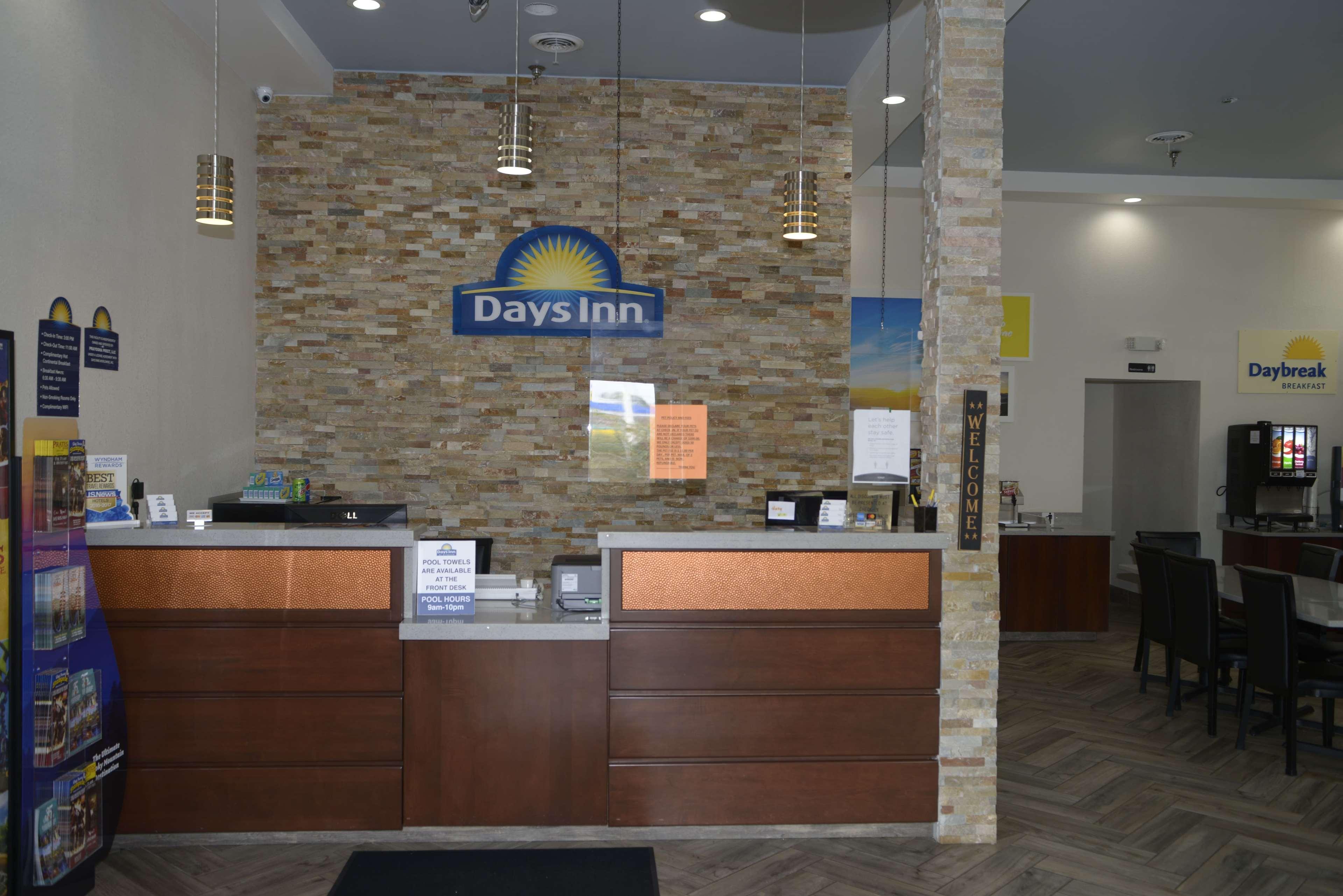 Days Inn By Wyndham Kodak/Sevierville Intrstate Smokeymntns Exterior foto