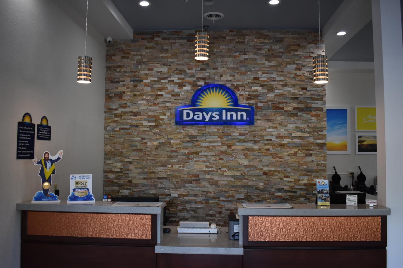 Days Inn By Wyndham Kodak/Sevierville Intrstate Smokeymntns Exterior foto
